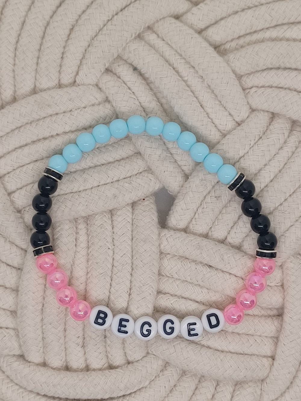 Olivia Rodrigo- Unraveled Tour- Begged Bracelet